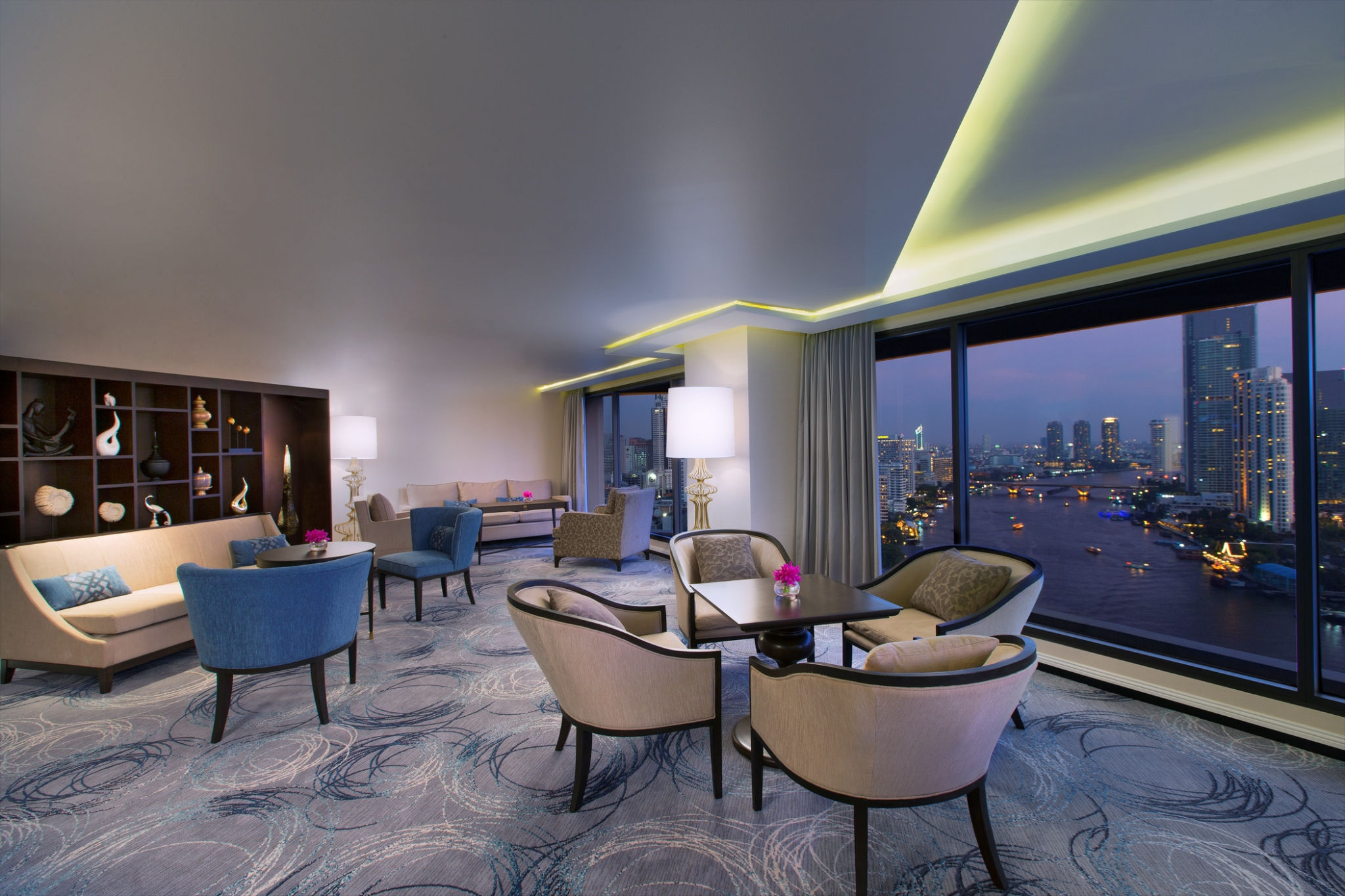 Sheraton Club | Exclusive Bangkok Hotel